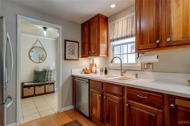 8228 Exeter Drive, Lysander, NY 13027