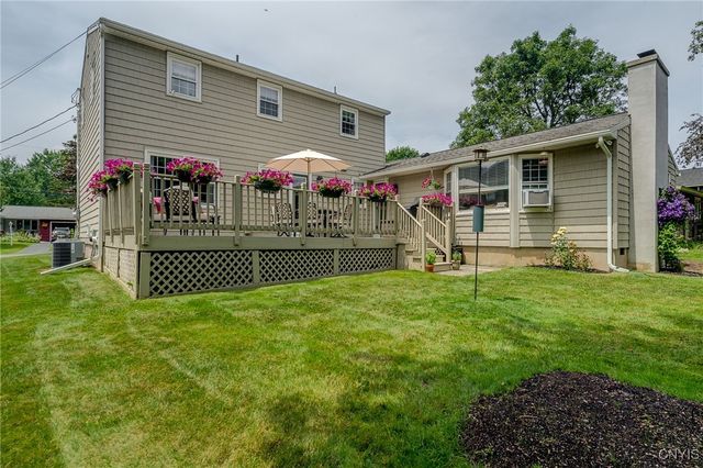 8228 Exeter Drive, Lysander, NY 13027