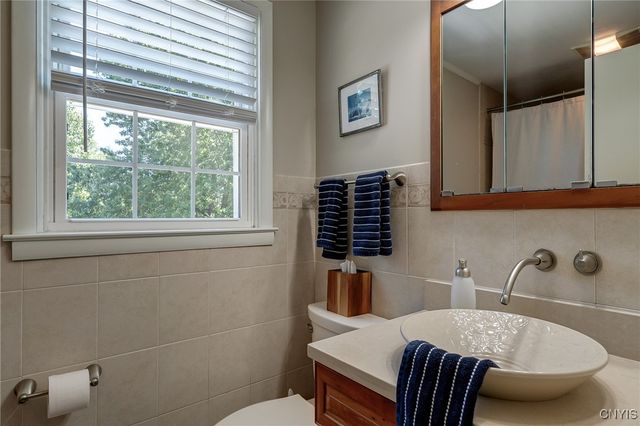 8228 Exeter Drive, Lysander, NY 13027