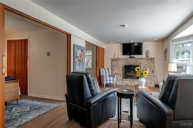 8228 Exeter Drive, Lysander, NY 13027