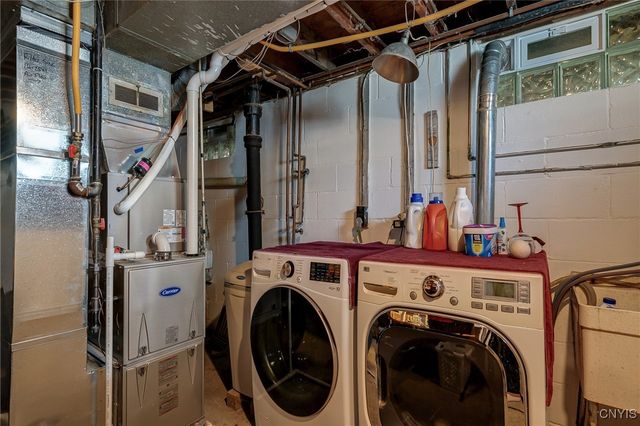 8228 Exeter Drive, Lysander, NY 13027