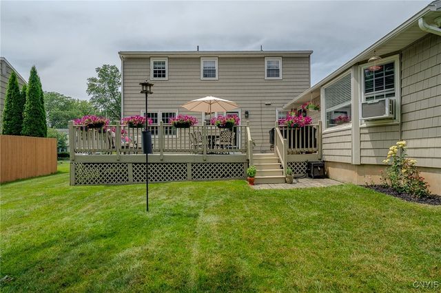 8228 Exeter Drive, Lysander, NY 13027