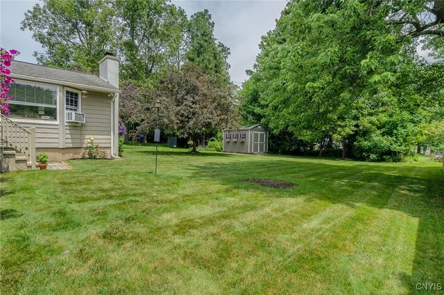 8228 Exeter Drive, Lysander, NY 13027