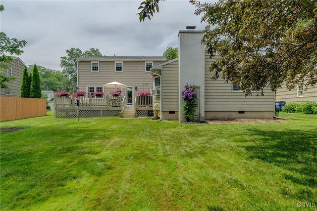 8228 Exeter Drive, Lysander, NY 13027