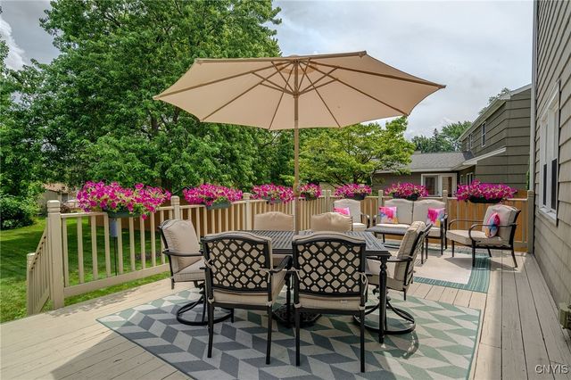 8228 Exeter Drive, Lysander, NY 13027