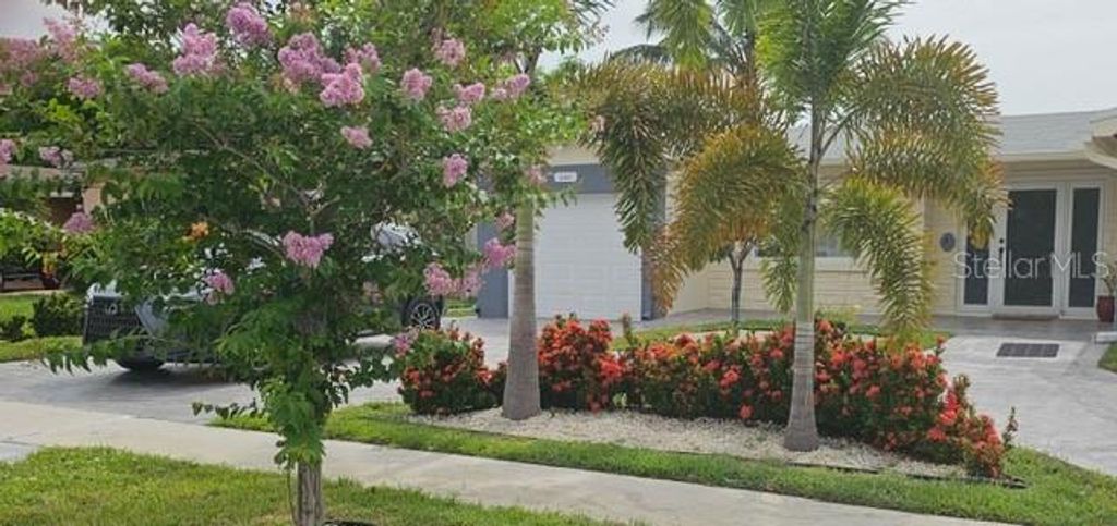 Image 4 of property listing at 240 NW 78TH TERRACE, Margate, FL 33063