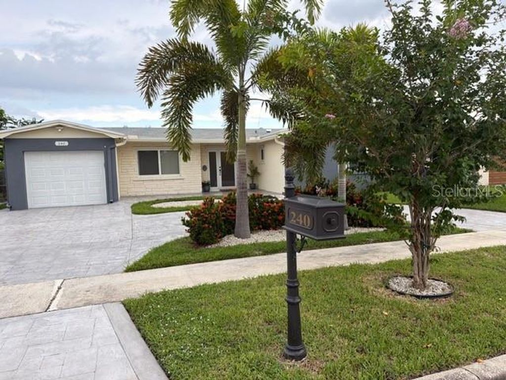 Image 6 of property listing at 240 NW 78TH TERRACE, Margate, FL 33063