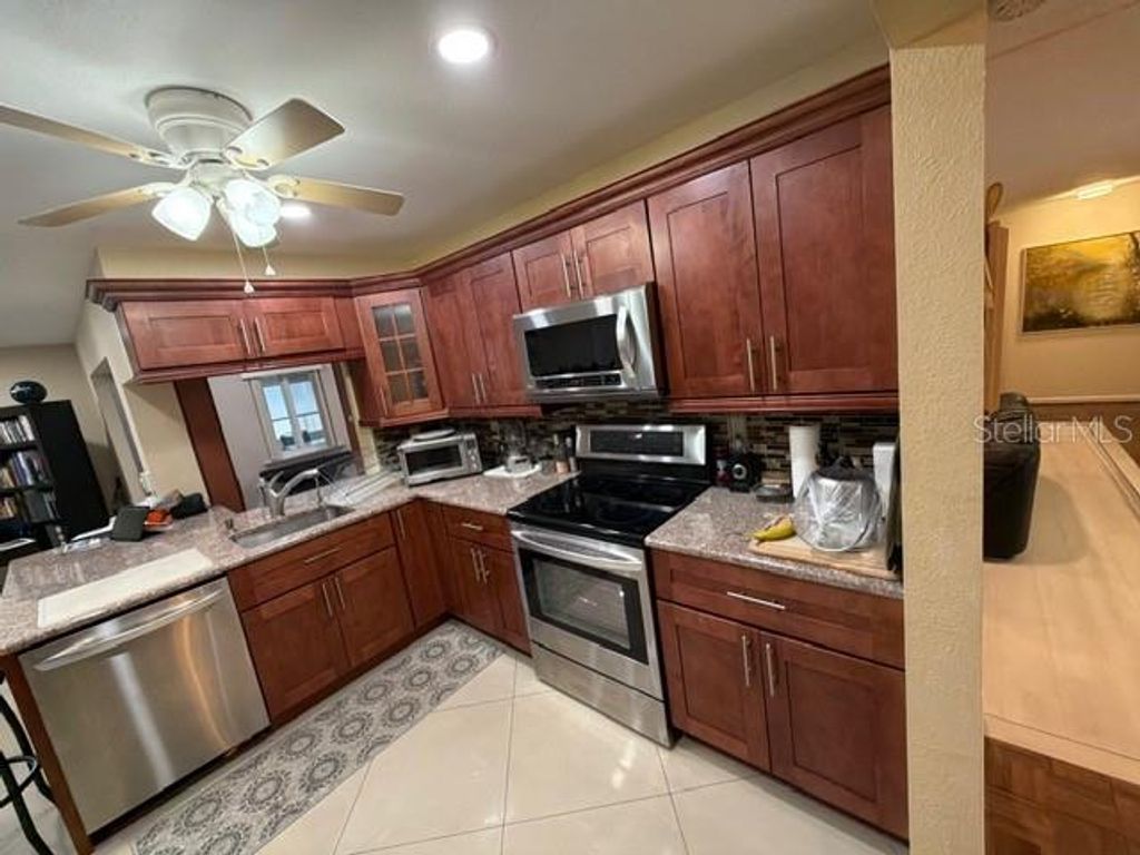 Image 9 of property listing at 240 NW 78TH TERRACE, Margate, FL 33063