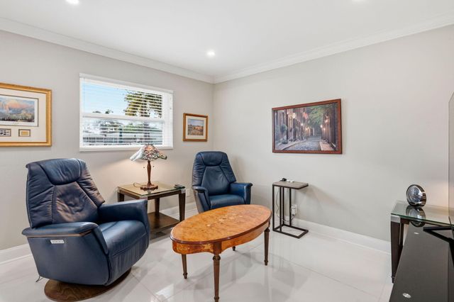 218 Cardinal Lane, Delray Beach, FL 33445
