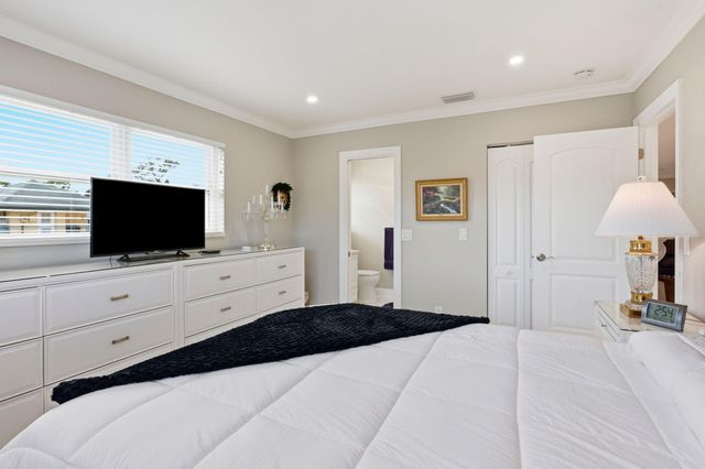 218 Cardinal Lane, Delray Beach, FL 33445