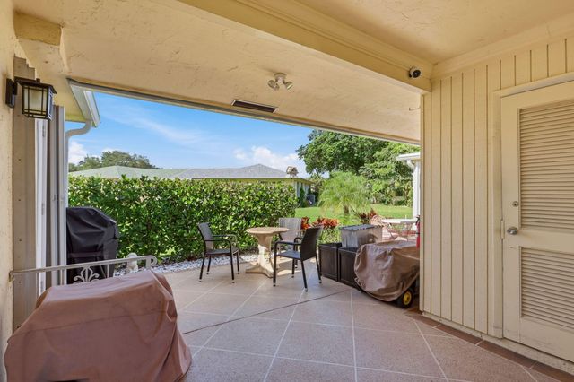 218 Cardinal Lane, Delray Beach, FL 33445