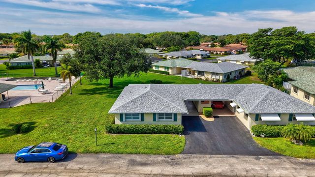 218 Cardinal Lane, Delray Beach, FL 33445