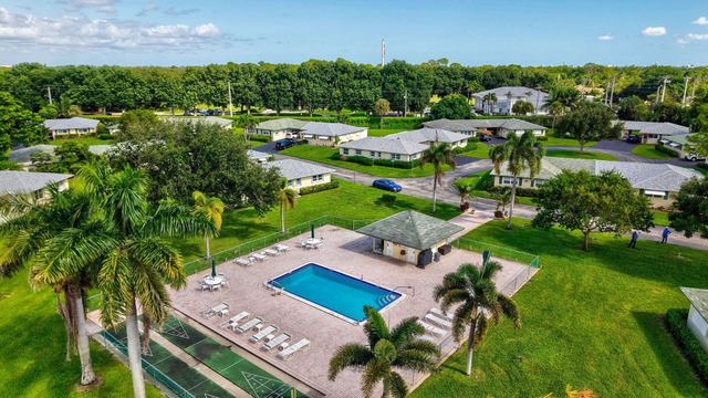 218 Cardinal Lane, Delray Beach, FL 33445