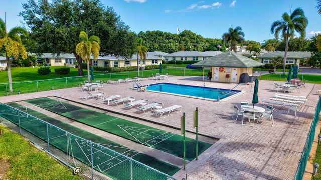 218 Cardinal Lane, Delray Beach, FL 33445