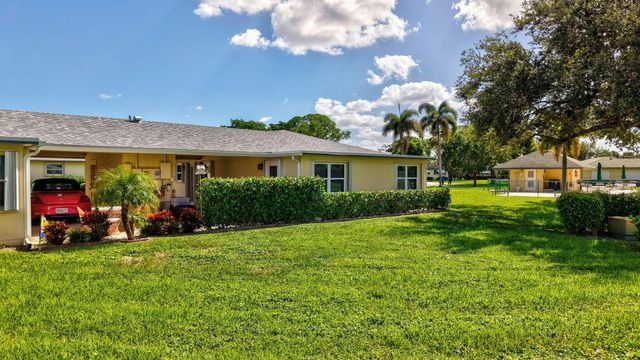 218 Cardinal Lane, Delray Beach, FL 33445