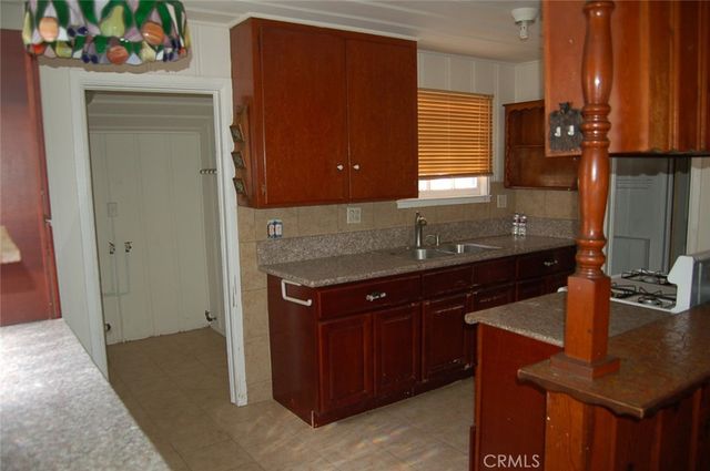 690 Ca-138, Crestline, CA 92325