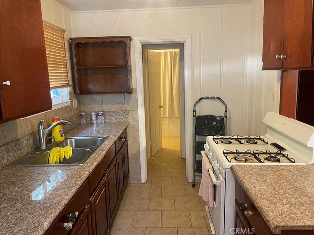 690 Ca-138, Crestline, CA 92325