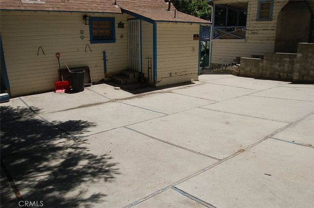 690 Ca-138, Crestline, CA 92325