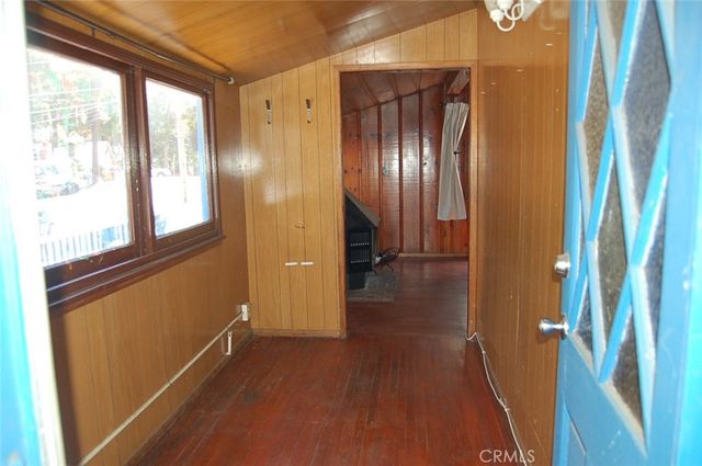 690 Ca-138, Crestline, CA 92325