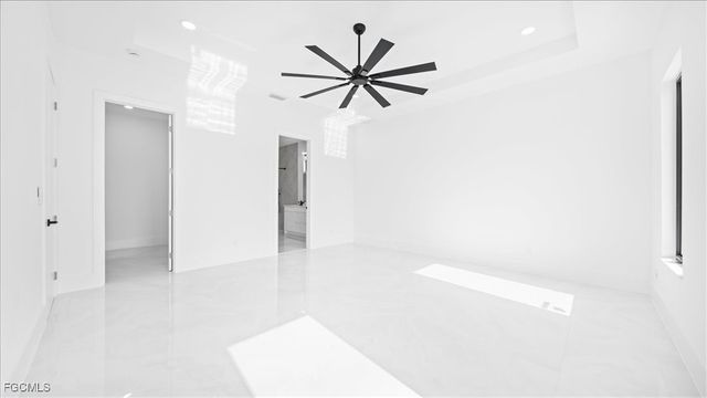 526 SE 4th ST, Cape Coral, FL 33990