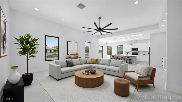 526 SE 4th ST, Cape Coral, FL 33990