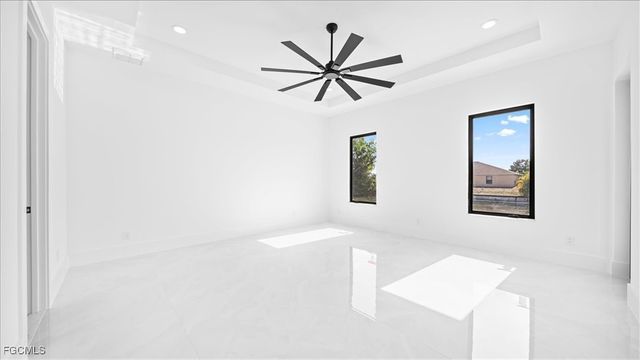 526 SE 4th ST, Cape Coral, FL 33990