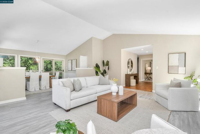 975 Calle Verde, Martinez, CA 94553