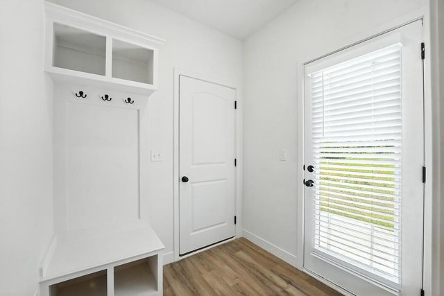 12404 S Acacia Drive, Lee's Summit, MO 64086