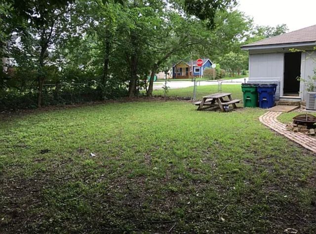 1012 Oak Street, Mckinney, TX 75069
