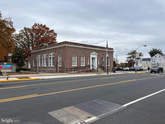 30 N BROAD ST, Woodbury, NJ 08096