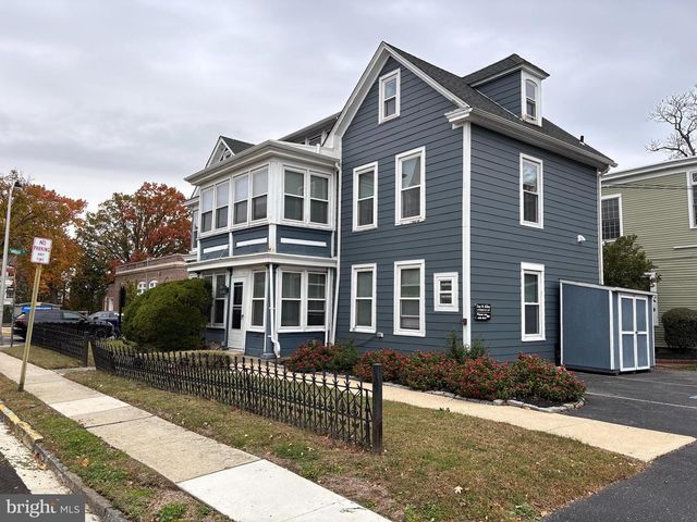30 N BROAD ST, Woodbury, NJ 08096
