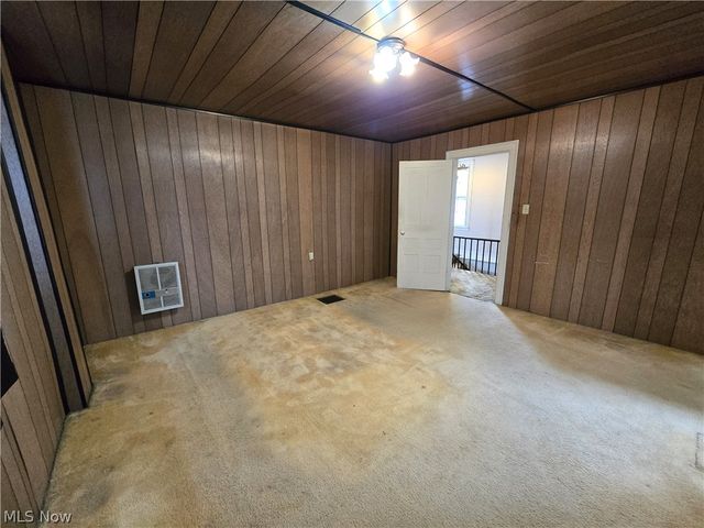 97 W Jefferson Street, Jefferson, OH 44047