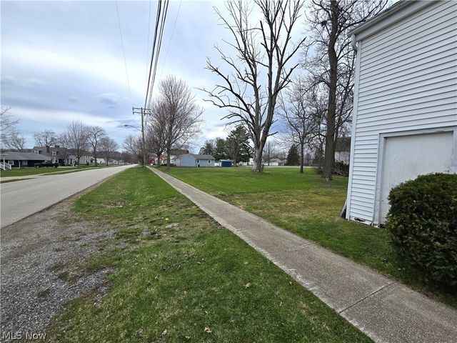 97 W Jefferson Street, Jefferson, OH 44047