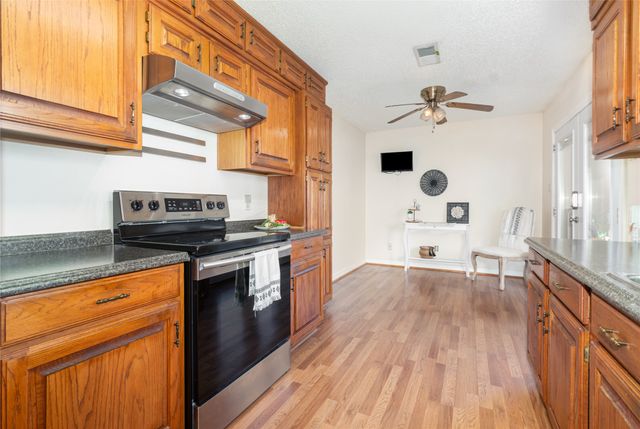 404 Nita Lane, Euless, TX 76040