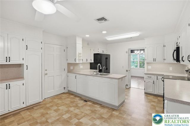 2844 Edgemont Drive, Salisbury Twp, PA 18103