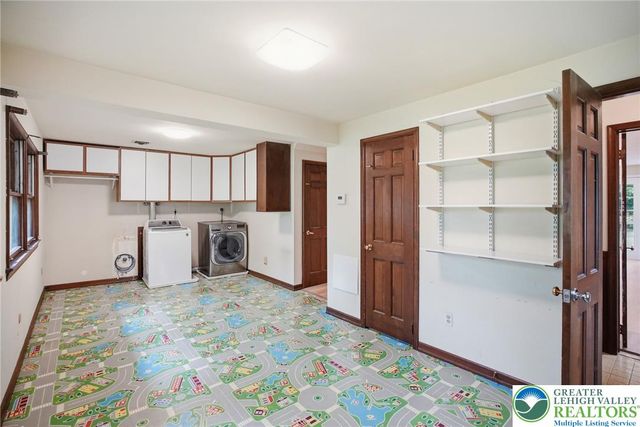 2844 Edgemont Drive, Salisbury Twp, PA 18103