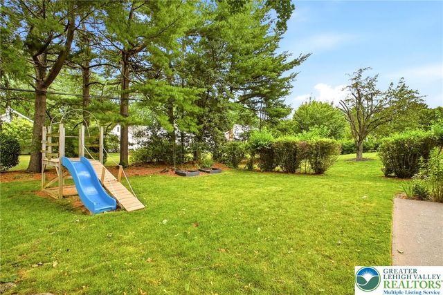 2844 Edgemont Drive, Salisbury Twp, PA 18103