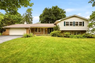 2844 Edgemont Drive, Salisbury Twp, PA 18103