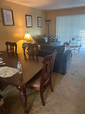 9620 Sunrise Lakes Boulevard, Sunrise, FL 33322