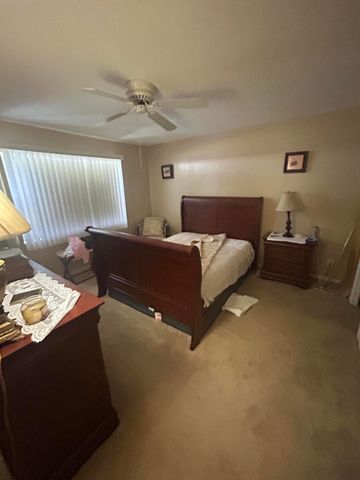 9620 Sunrise Lakes Boulevard, Sunrise, FL 33322