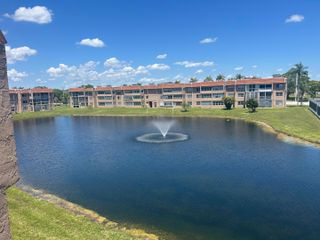 9620 Sunrise Lakes Boulevard, Sunrise, FL 33322