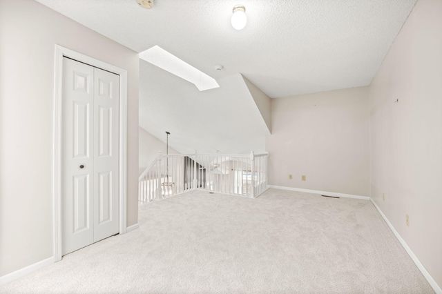 401 Hickory Lane N, Oakdale, MN 55128