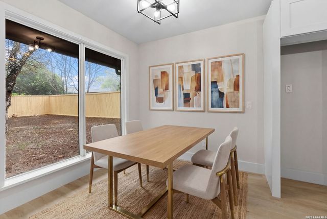 5602 cary grant, San Antonio, TX 78240