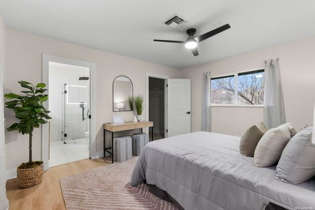 5602 cary grant, San Antonio, TX 78240