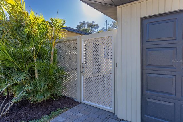 4603 S SHAMROCK ROAD, Tampa, FL 33611