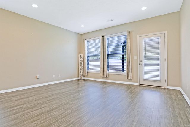 4620 Eastwick Drive, Newburgh, IN 47630