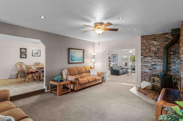 5765 Dolomite Dr, El Dorado, CA 95623