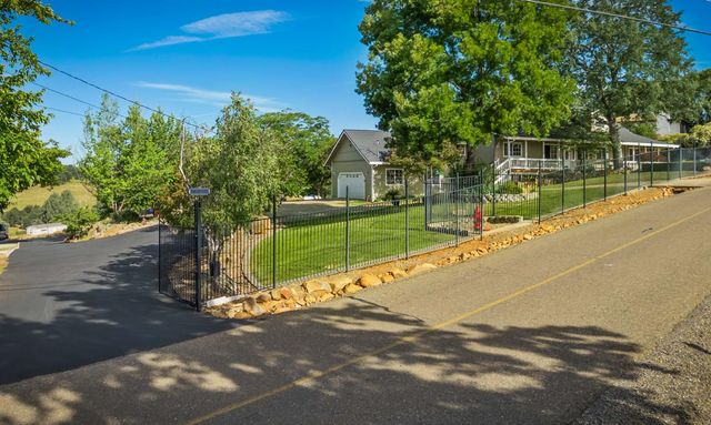 5765 Dolomite Dr, El Dorado, CA 95623