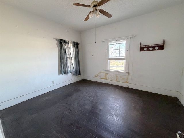 602 Menor, Winfield, KS 67156