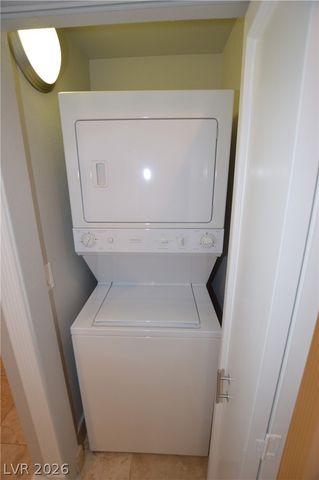 270 East FLAMINGO Road 314, Las Vegas, NV 89169